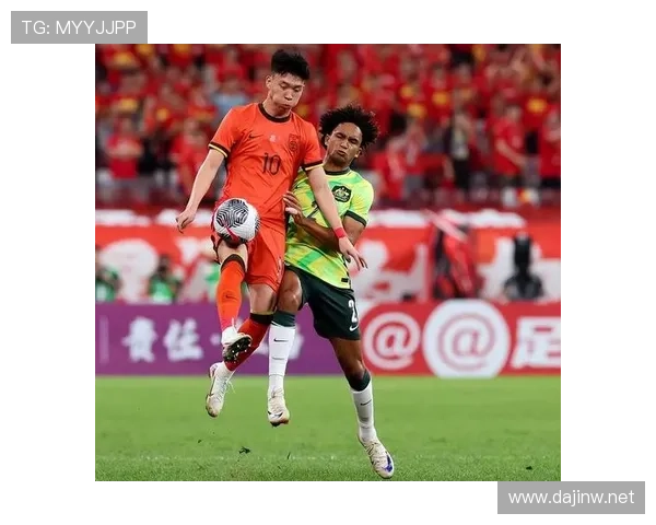 国足败北从榜首滑至第三